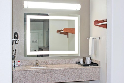 King Suite Near Northwest Point Business Park HOU 7 Luxury Bookings