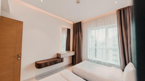 Two Bedroom Apartment Sea View Near Capital Park 2 Luxury Bookings