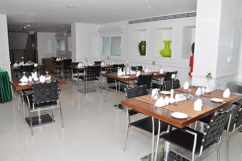 Classic Studio Near Al Wahda Mall Abu Dhabi 14 Luxury Bookings