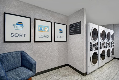 King Studio Suite Near Ipic Theaters HOU 12 Luxury Bookings