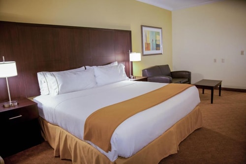 Standard Room Near Cranbrook Center HOU Luxury Bookings