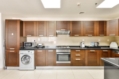 Standard Two Bedroom Apartment Near WTC Metro Ac 11 Luxury Bookings