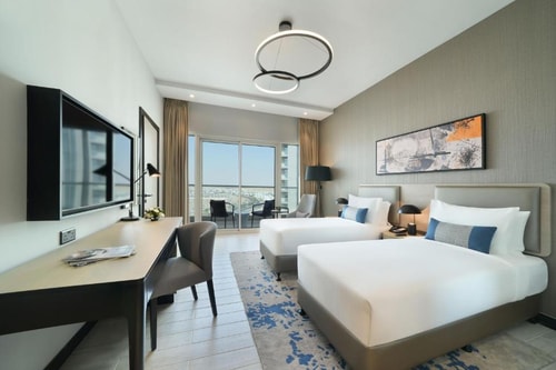 King Or Twin Guest Room Near Water Town Damac Hill 3 Luxury Bookings