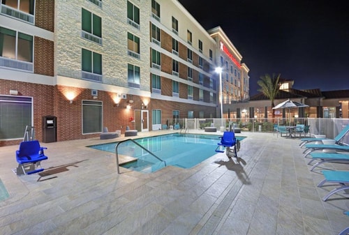 King Room Near William P. Hobby Airport HOU 7 Luxury Bookings