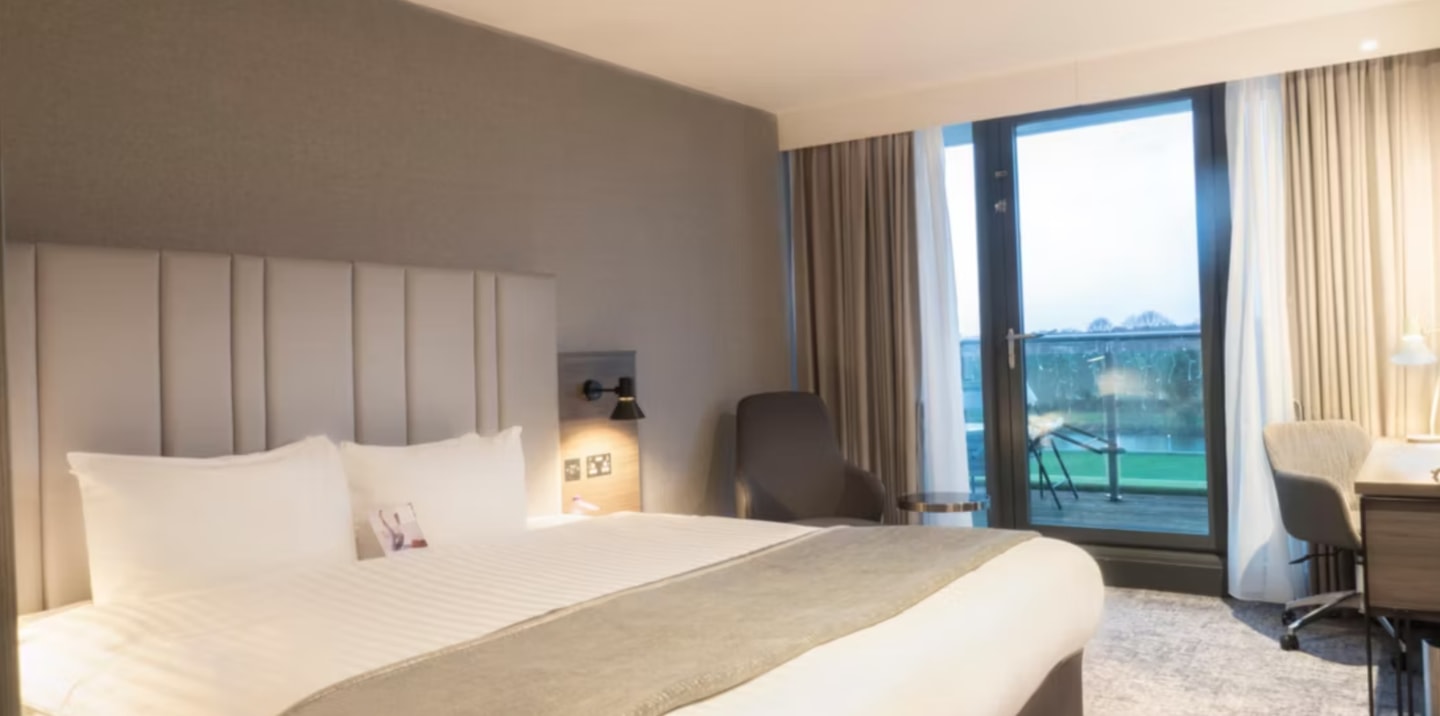 Standard King Or Twin Room Near Balaclava Park LON Luxury Bookings