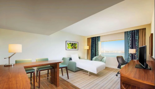 One Bedroom King Suite Near Al Ras Kayak 4 Luxury Bookings