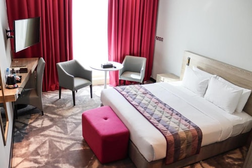 Standard Room Near Sharaf Dg Building 2 Luxury Bookings
