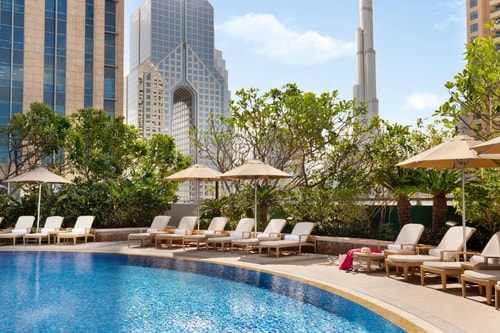 Studio Apartment Near Financial Centre Metro 15 Luxury Bookings