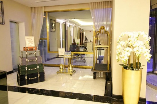 Premier King Or Twin Room Near Public Library 7 Luxury Bookings