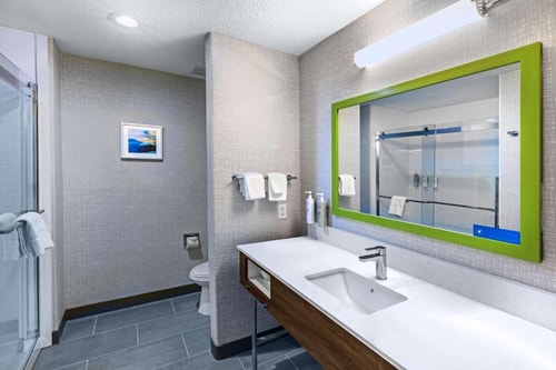 King room Near Krestmark Industries LP DAL 1 Luxury Bookings