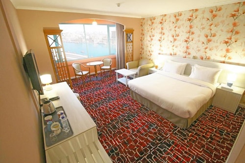 Premier King Or Twin Room Near Public Library Luxury Bookings