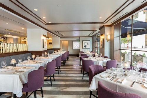 Classic King Room Near Market Square Park HOU 11 Luxury Bookings