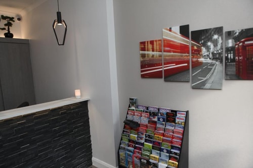 Double Room Near Norfolk Square Garden LON 14 Luxury Bookings