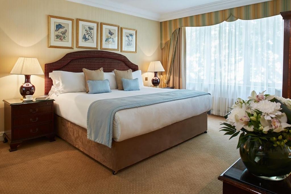 Superior One Bedroom Apartment Near Hyde Park LON Luxury Bookings