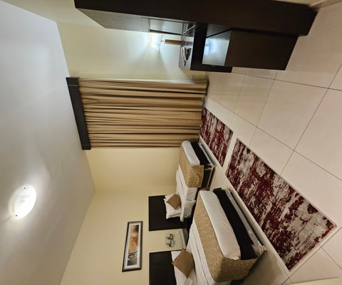 Two Bedroom Apartment Near Dubai Civil Defence 2 Luxury Bookings