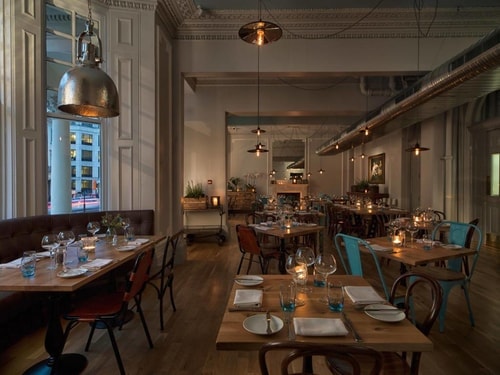 Standard Room Near East Lawn LON 6 Luxury Bookings