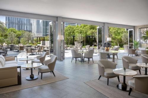 Deluxe Double Or Twin Room Near Dubai Mall 9 Luxury Bookings