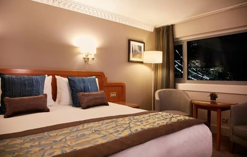 Standard Double Room Near Thames Tigers LON 1 Luxury Bookings