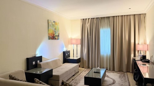 Premium Suite Near Near To Al Riqqa Metro Dubai 4 Luxury Bookings
