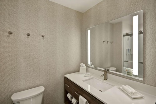 King Studio Suite Near Camden Park Westchase HOU 3 Luxury Bookings