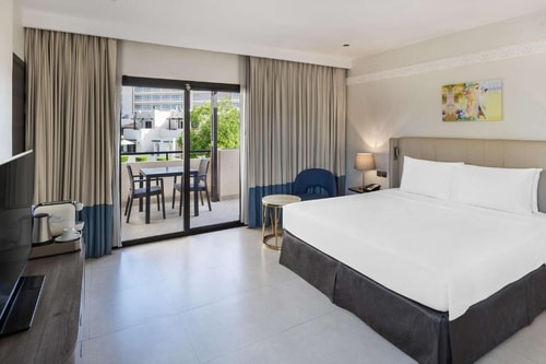 Premium Room Balcony Near Al Sarouj Roundabout 2 Luxury Bookings