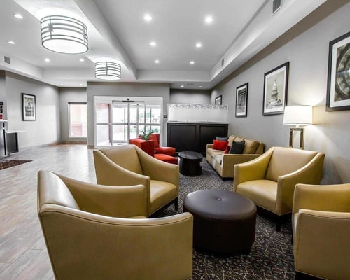 King Suite Near Flaah Islamic Center HOU 6 Luxury Bookings