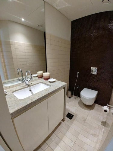Premier Studio Apartment Near WTC Metro Station 5 Luxury Bookings