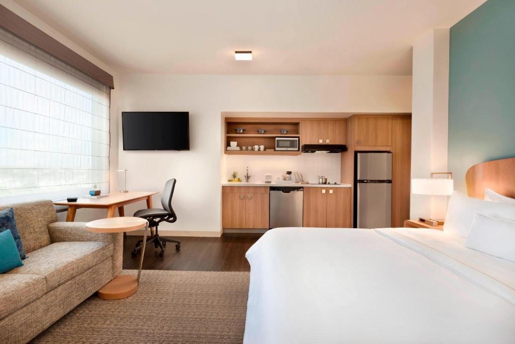 Guest Room Near Brook Hollow Golf Club DAL Luxury Bookings