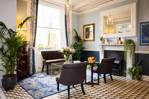 Double or Twin Room Near Dance Art Studios LON 10 Luxury Bookings