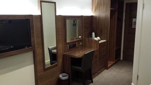 Double Or Twin Room Near Water Gardens LON 2 Luxury Bookings