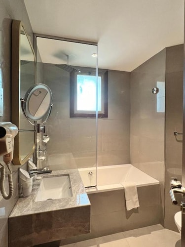 Deluxe One Bedroom Suite Near To Port Saeed Park 6 Luxury Bookings