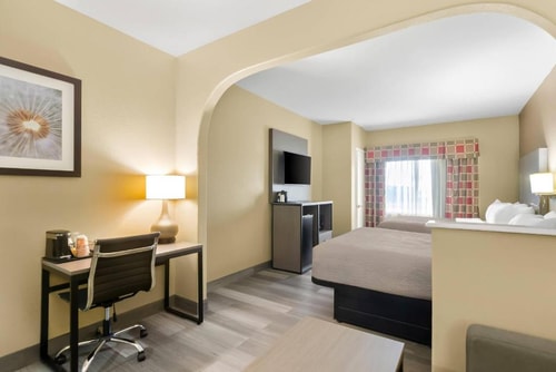 Queen Suite Near JVC Family Medicine HOU 5 Luxury Bookings