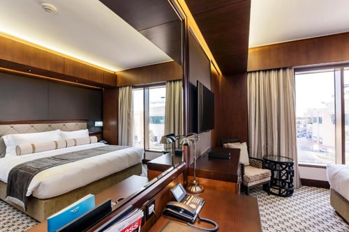 Classic King Or Twin Room Near Mall Of Al Ain 3 Luxury Bookings