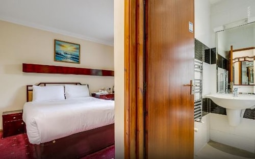 Double Or Twin Room Near Springfield Gardens LON 2 Luxury Bookings