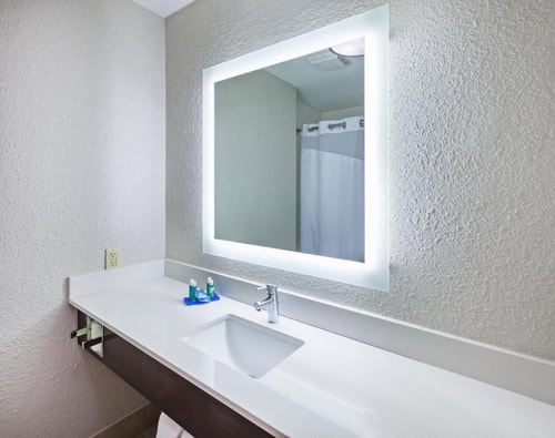 Standard Room Near Memorial Park HOU 3 Luxury Bookings