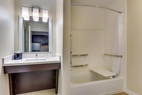 King Studio Near Songwood Park HOU 10 Luxury Bookings