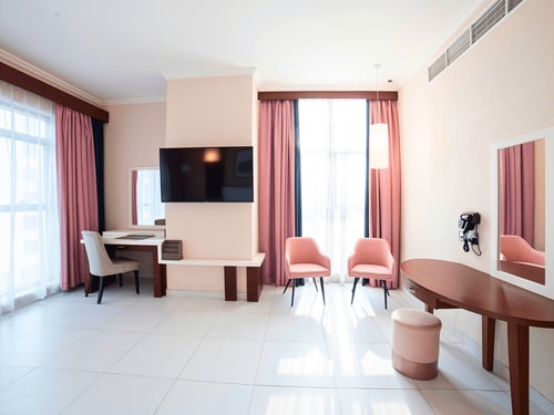 Deluxe King Or Twin Room Near To Mashreq Metro 4 Luxury Bookings