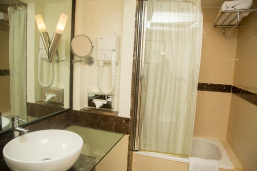 Standard Room Near Salah Al Din Metro Station 6 Luxury Bookings