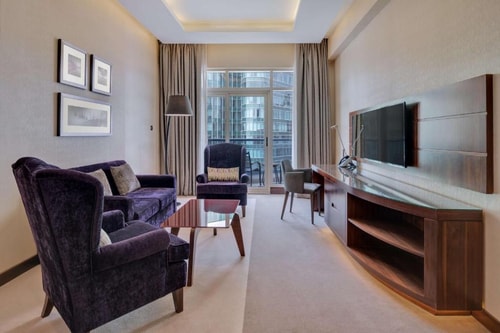 Junior Suite Near Grosvenor Business Bay Tower 5 Luxury Bookings