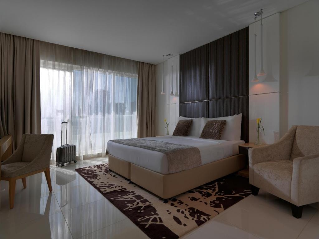 Two Bedroom Suite Near Bay Square Dubai Luxury Bookings