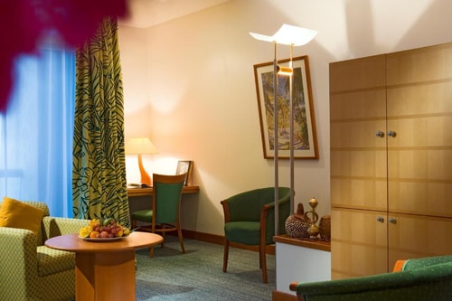 Executive Suite Near Cafe Khaimah Al Ain 3 Luxury Bookings