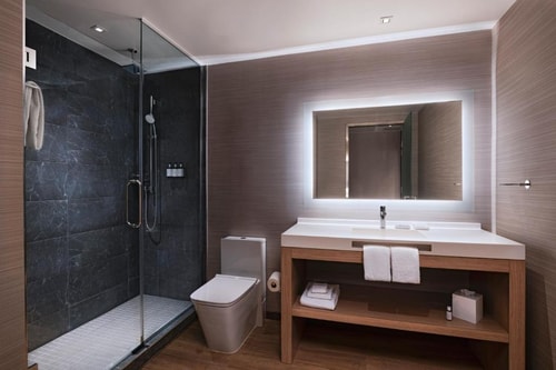 King Room Near Central Station Capitol Wb HOU 2 Luxury Bookings