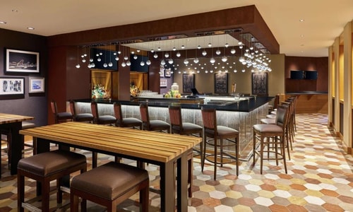 King Room Near American Medical Response HOU 9 Luxury Bookings