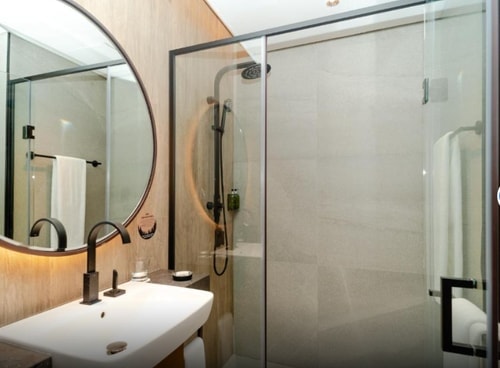 Deluxe Room Near To Binghatti Skyrise Dubai 6 Luxury Bookings