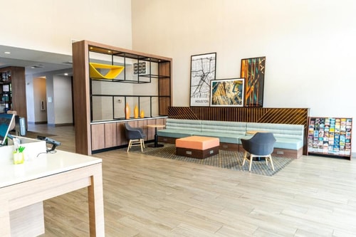 Standard King Room Near SJV Playground HOU 12 Luxury Bookings