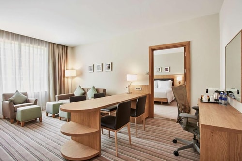 One Bedroom King Suite Near The B1 Mall Duabi 2 Luxury Bookings