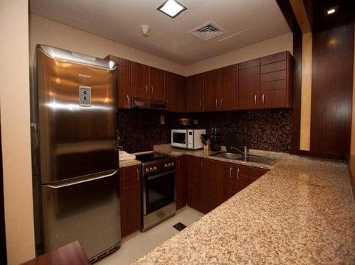 Executive 2 Bedroom Apartment Near Al Rais Tower 5 Luxury Bookings