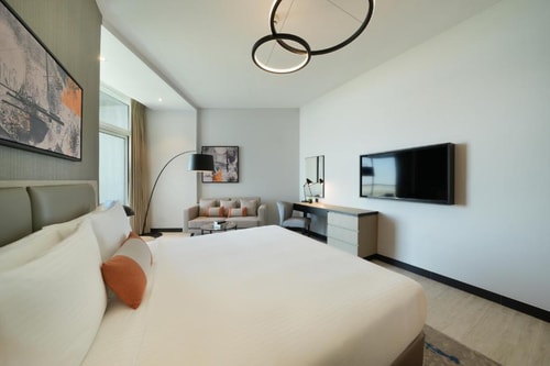 Spacious Room Near Water Town Damac Hill 2 1 Luxury Bookings