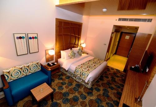 Standard King Or Twin Room Near Baniyas Square 4 Luxury Bookings
