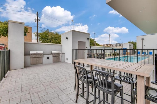King Studio Suite Near American Red Cross DAL 17 Luxury Bookings